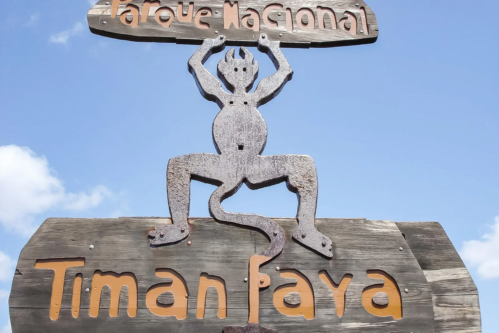 Lanzarote: Timanfaya National Park Volcanic Craters Tour