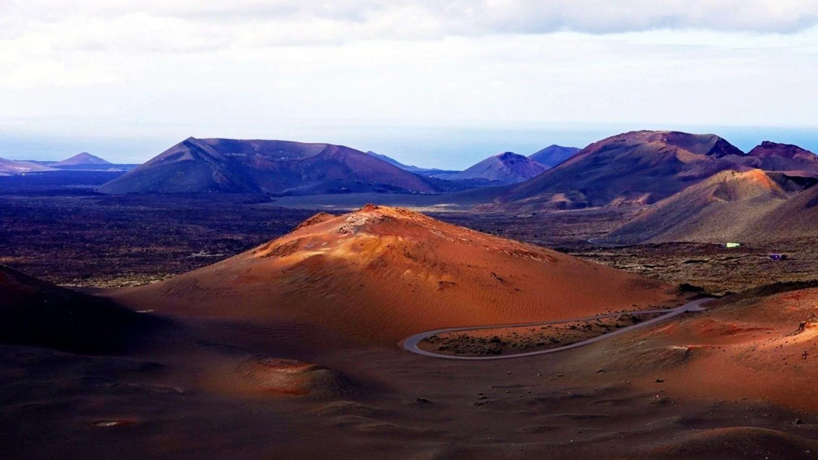 From Yaiza: Timanfaya Express Tour with No Queues